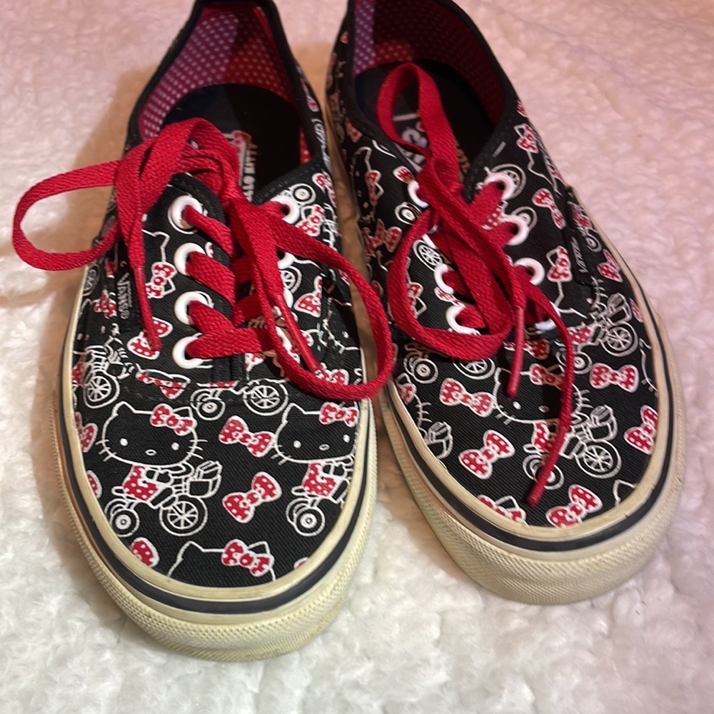 Hello kitty Vans - Picture 2 of 3